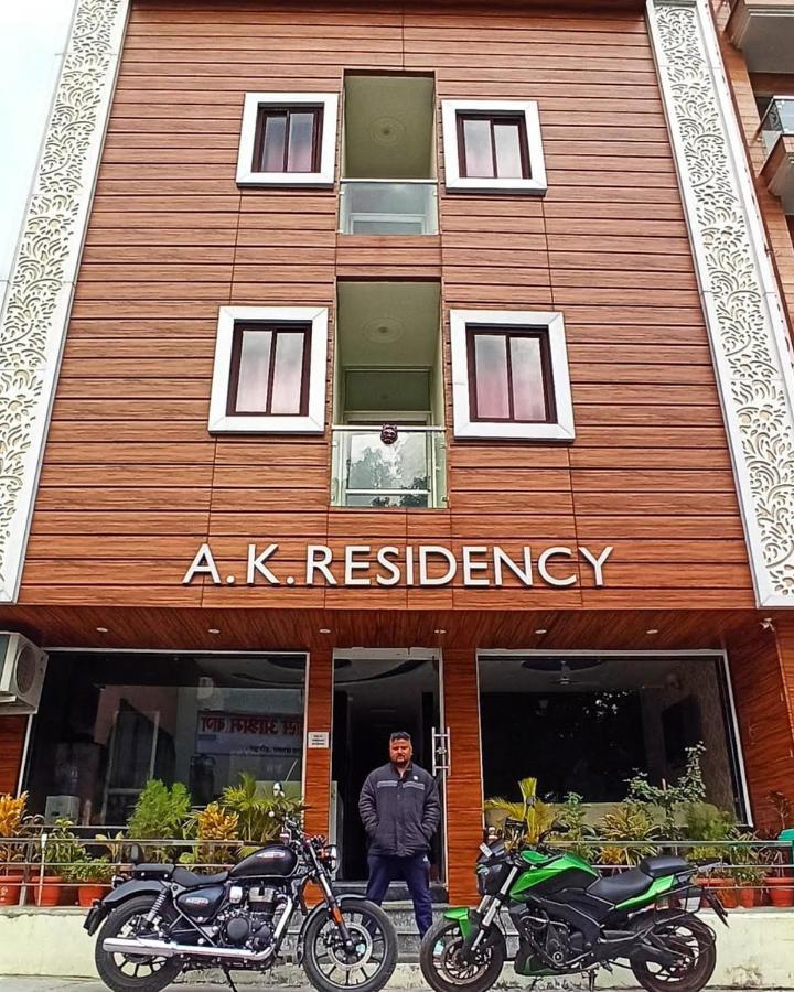 Ak Residency Hotell Haridwār Exteriör bild