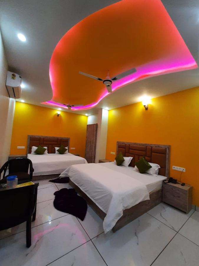 Ak Residency Hotell Haridwār Exteriör bild
