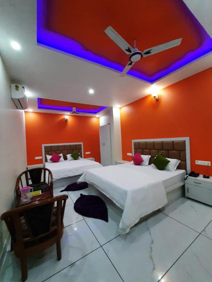 Ak Residency Hotell Haridwār Exteriör bild