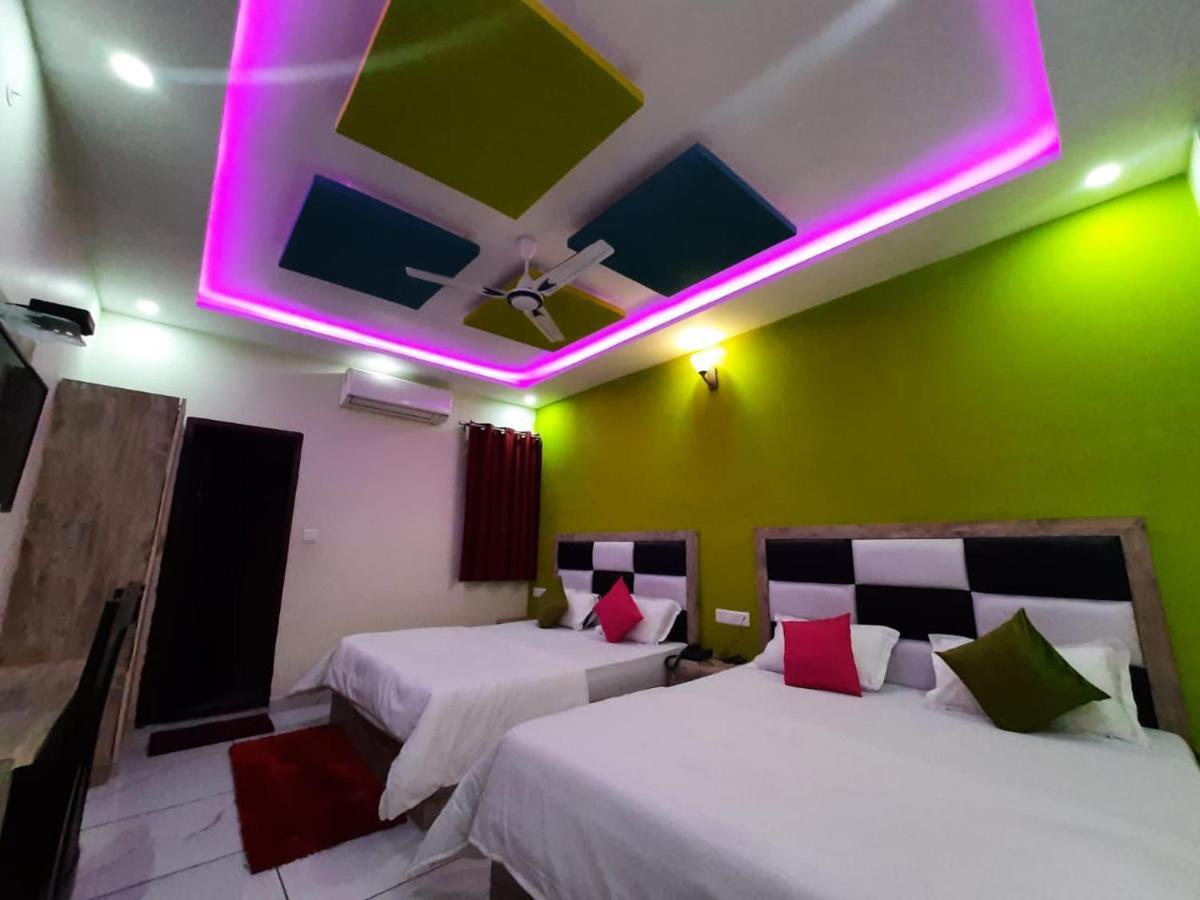 Ak Residency Hotell Haridwār Exteriör bild